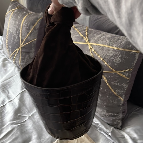 Brand New Brown, Staud Bucket Bag - Picture 2 of 2